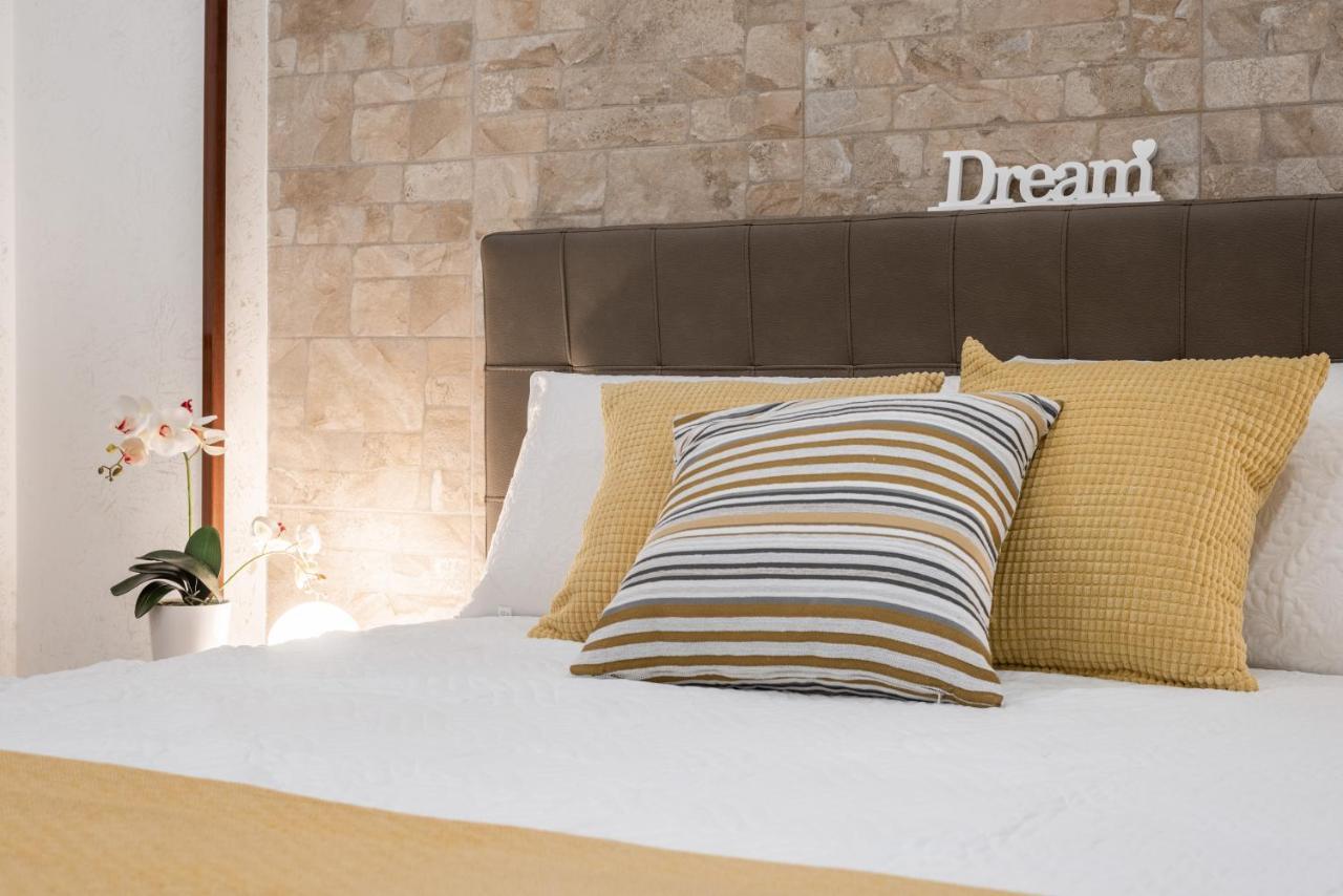 Yhellow Home Comfy Apartment Bari Dış mekan fotoğraf